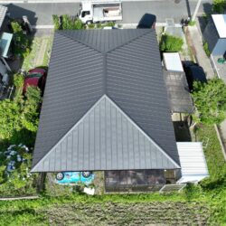 屋根カバー・軒天塗装工事